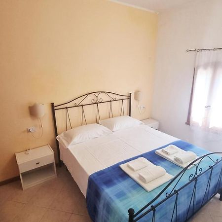 La Baia Apartments Sa Rocca Tunda Екстер'єр фото